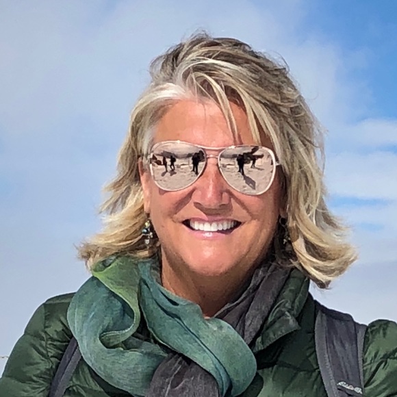 Meet your Posher, Ute - Picture 1 of 1